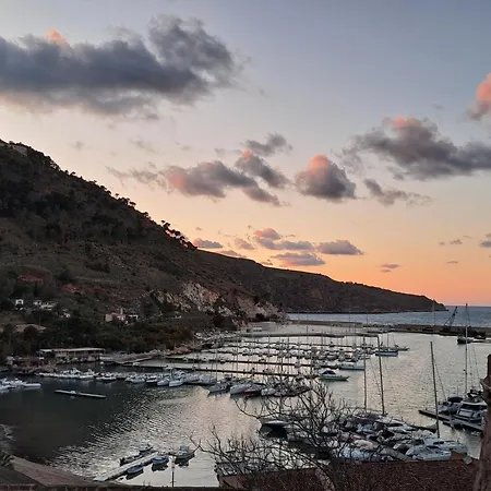 Casa Marina Con Vista Sul Castello